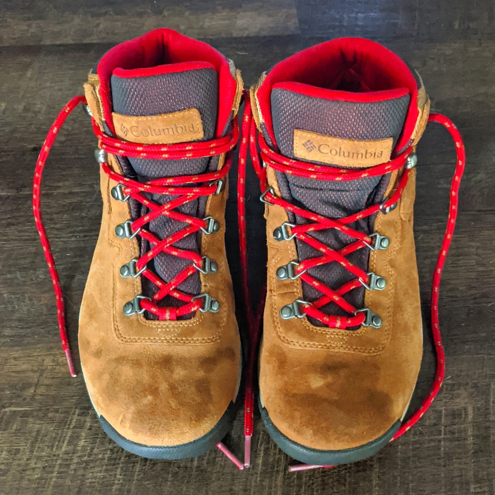 Columbia Newton Ridge waterproof hiking boots